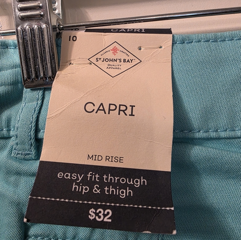 St Johns Bay Mid Rise Capri Pants - Blue Size 10 - Picture 3 of 3